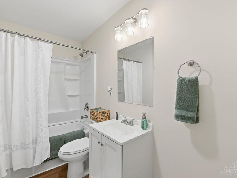 311 Knightsbridge Drive, Hamilton, OH 45011 Photo 4
