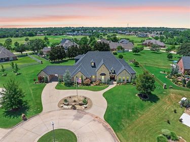 1204 Turnberry Circle, Shawnee, OK 74801