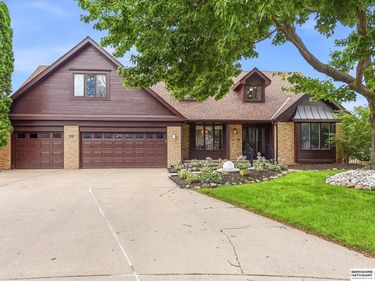 16509 Spring Circle, Omaha, NE 68130