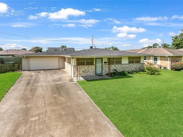 7616 KENMORE Drive, Harahan, LA 70123