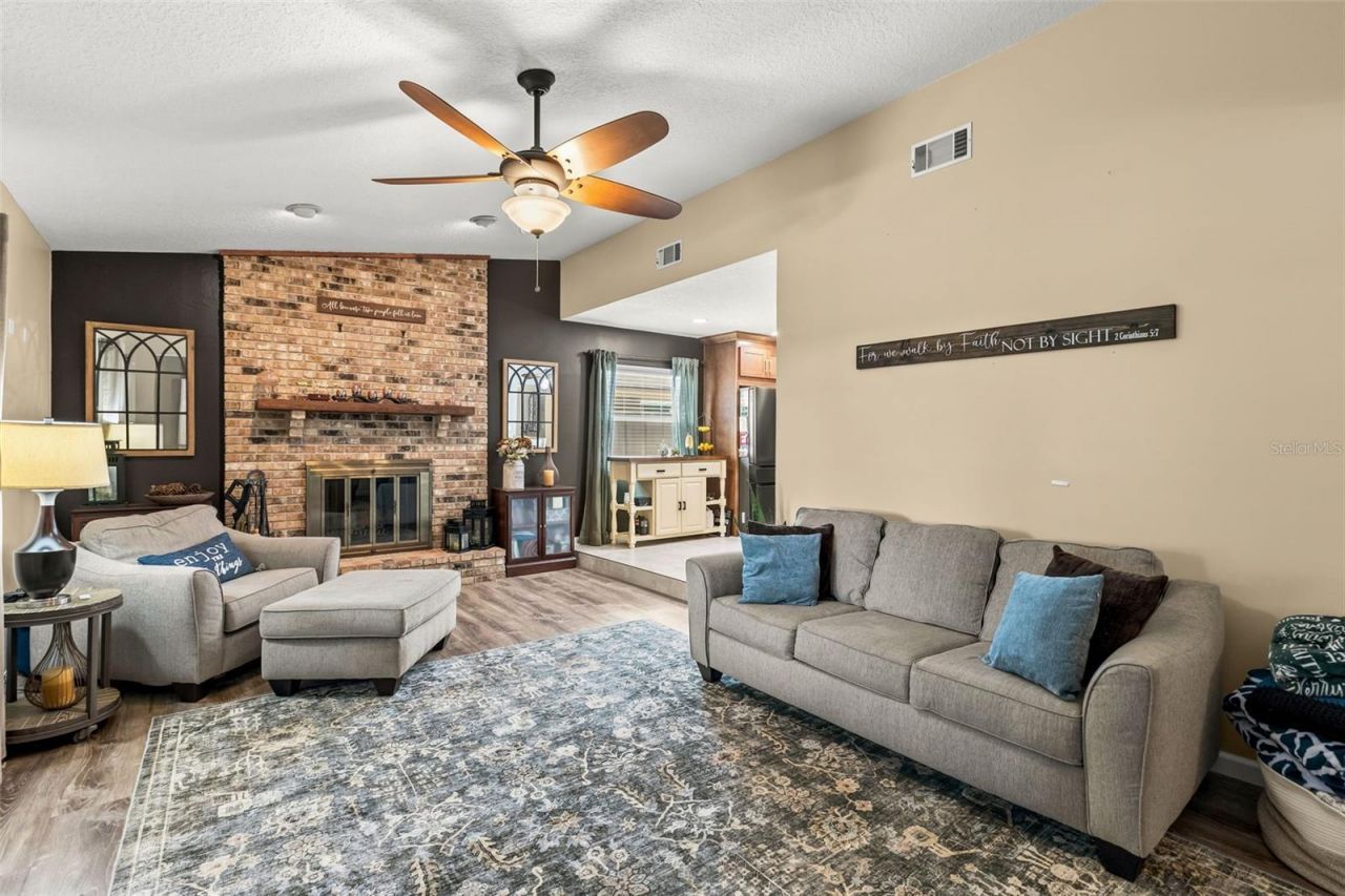 8736 Larwin Lane, Orlando, FL 32817 Photo