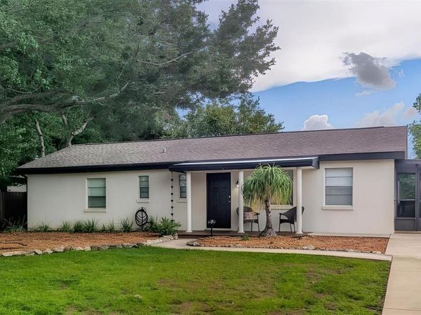 3902 W PAXTON AVENUE, TAMPA, FL 33611