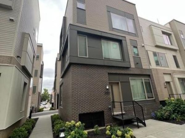 2122 KENSINGTON WALK , PHILADELPHIA, PA 19125