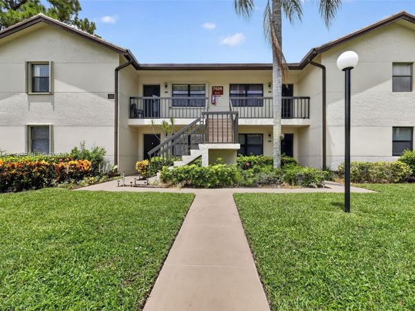 7626 Tahiti Ln , Unit 204, Lake Worth, FL 33467
