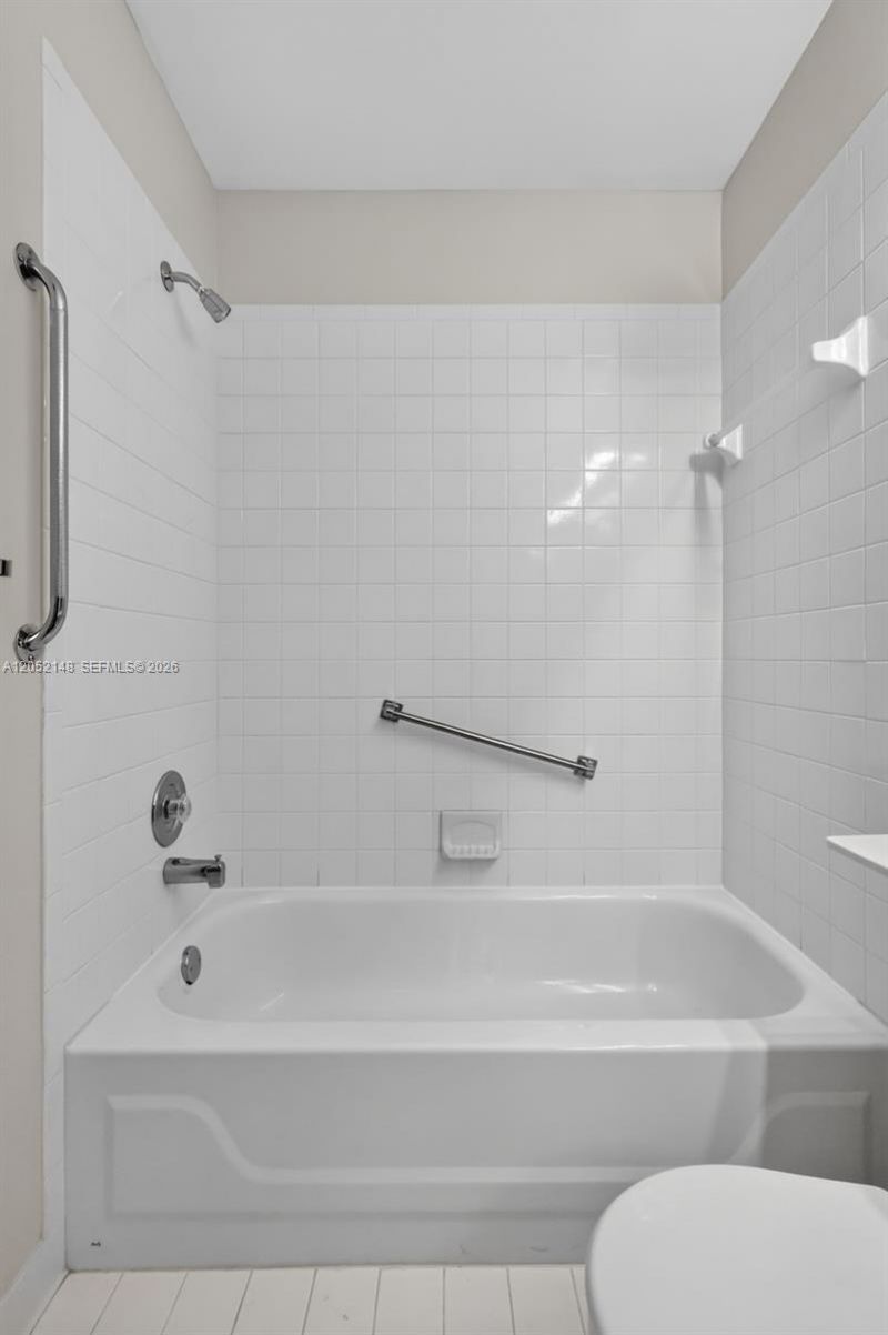 7626 Tahiti Ln , Unit 204, Lake Worth, FL 33467 Photo
