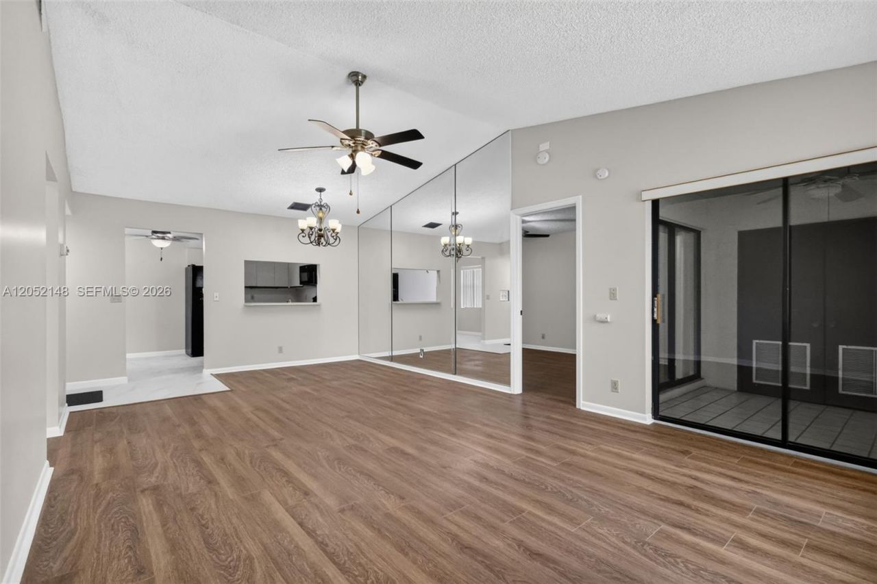 7626 Tahiti Ln , Unit 204, Lake Worth, FL 33467 Photo