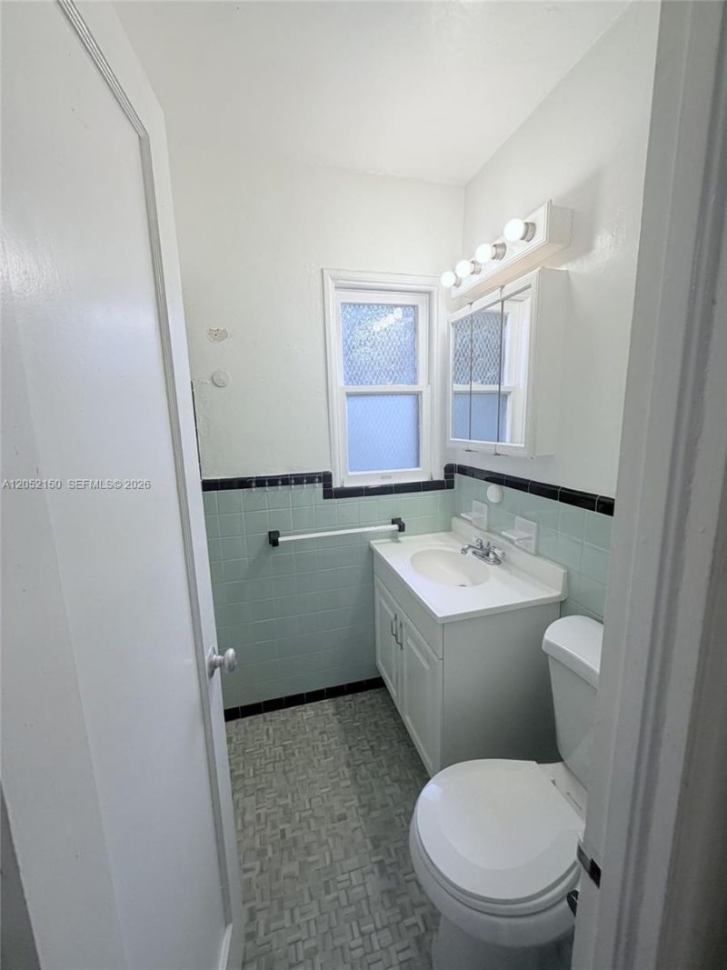 1002 SW 37th Ave, Unit 3, Coral Gables, FL 33127 Photo