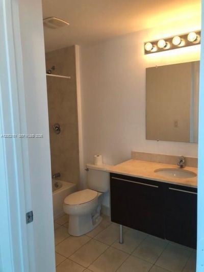 1900 N Bayshore Dr , Unit 3814, Miami, FL 33132 Photo