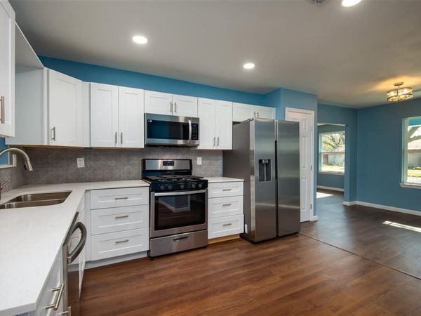 1701 Merrywood Way, Gainesville, TX 76240