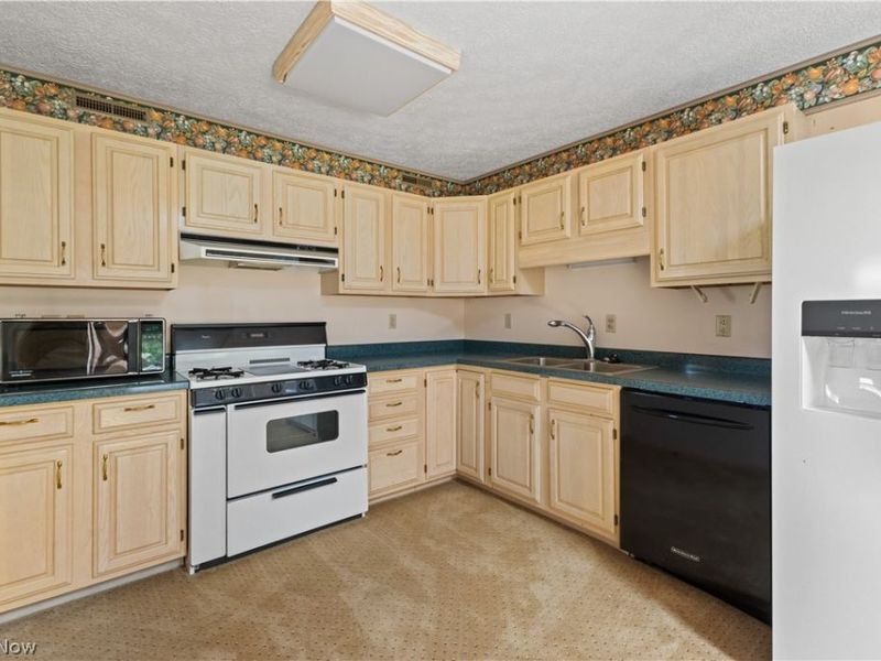 93 Harmony Drive, Wintersville, OH 43953 Photo 34