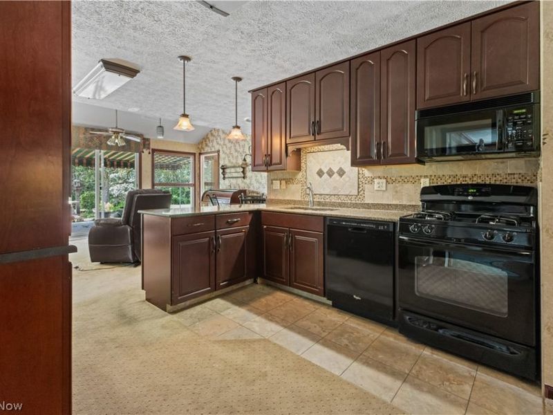 93 Harmony Drive, Wintersville, OH 43953 Photo 9