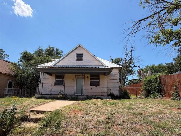 509 N N 4th ; I-40-Bl Street, Sayre, OK 73662