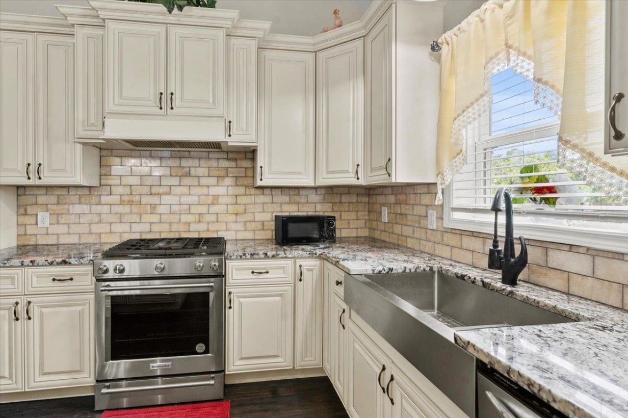 2215 Mclaurin Rd. Photo 6