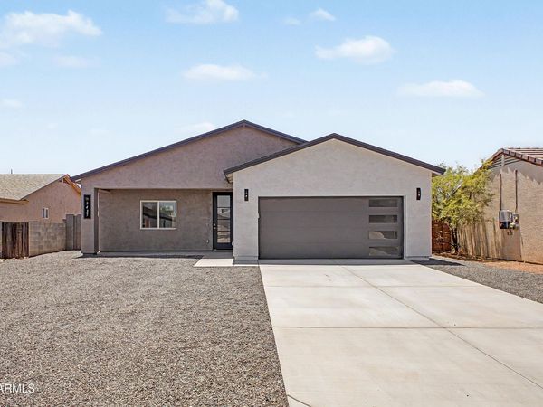 9435 W CONCORDIA Drive, Arizona City, AZ 85123