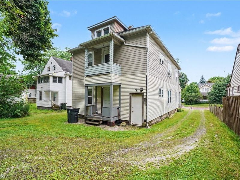 254-256 Lowell Avenue NE, Warren, OH 44483 Photo 2
