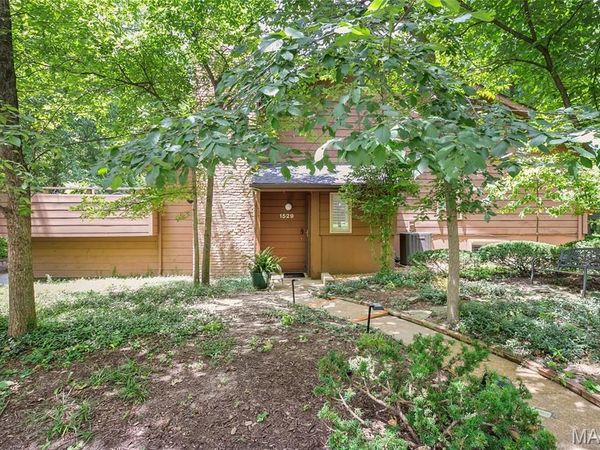 1529 Autumn Leaf Drive, Ballwin, MO 63021