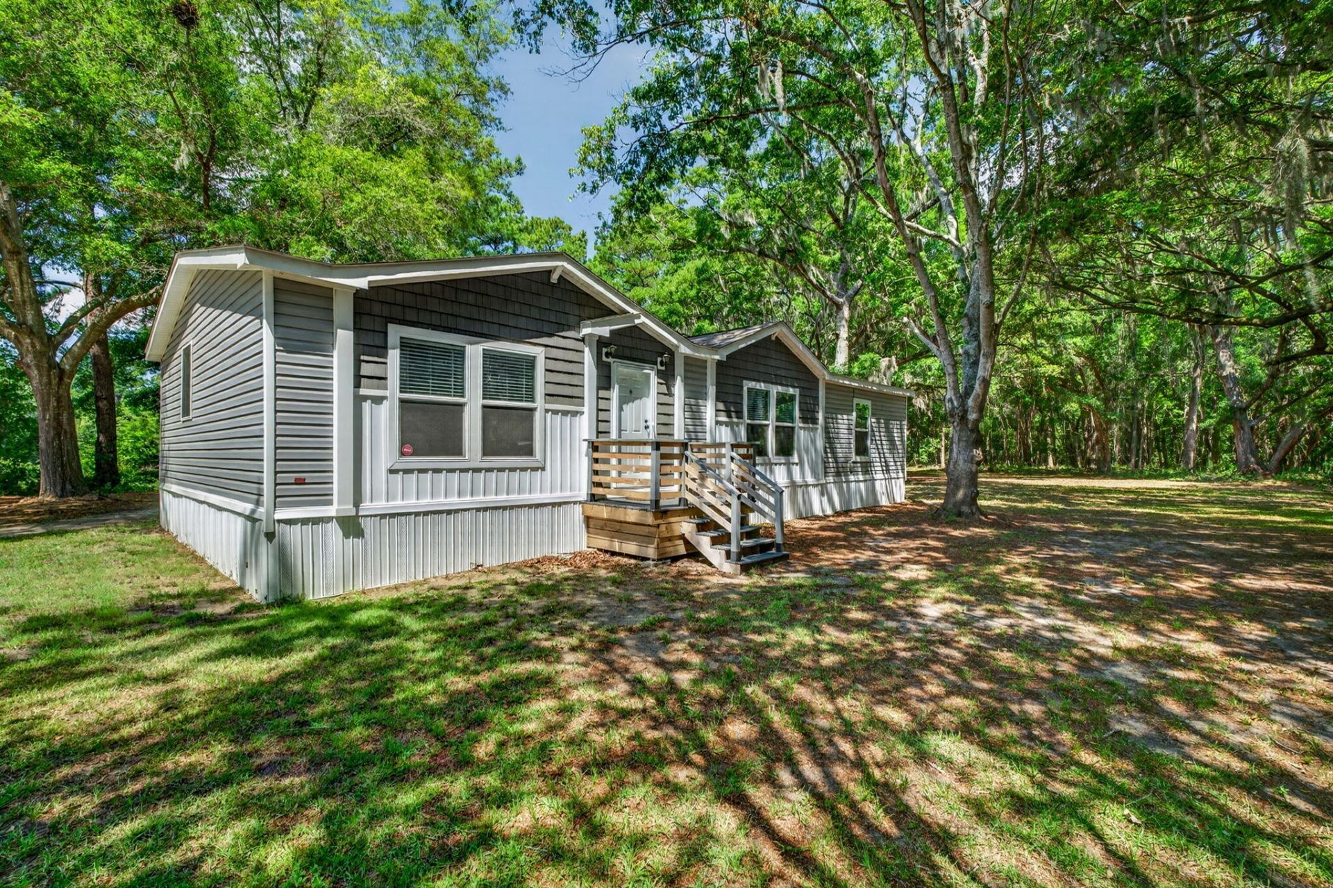 3242 Cape Road Photo 12