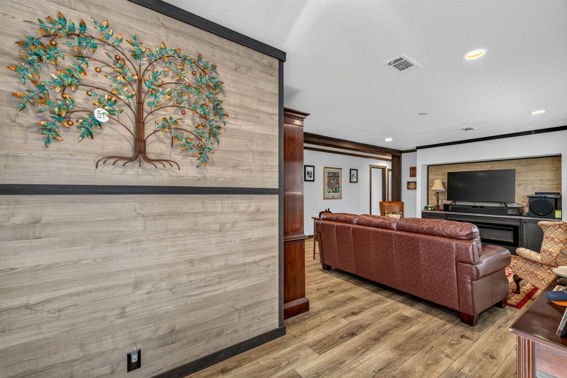 3242 Cape Road Photo 18