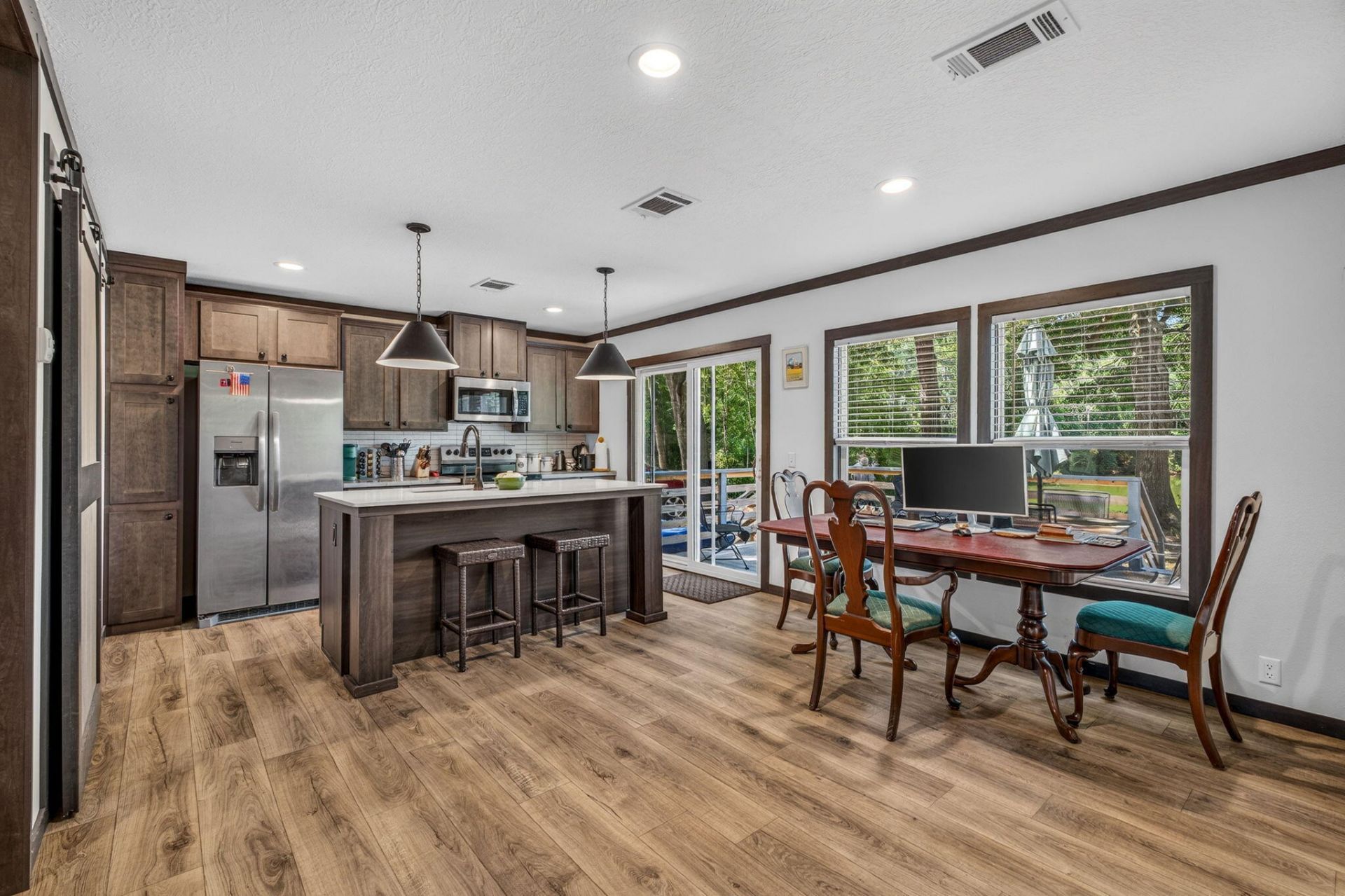 3242 Cape Road Photo 32