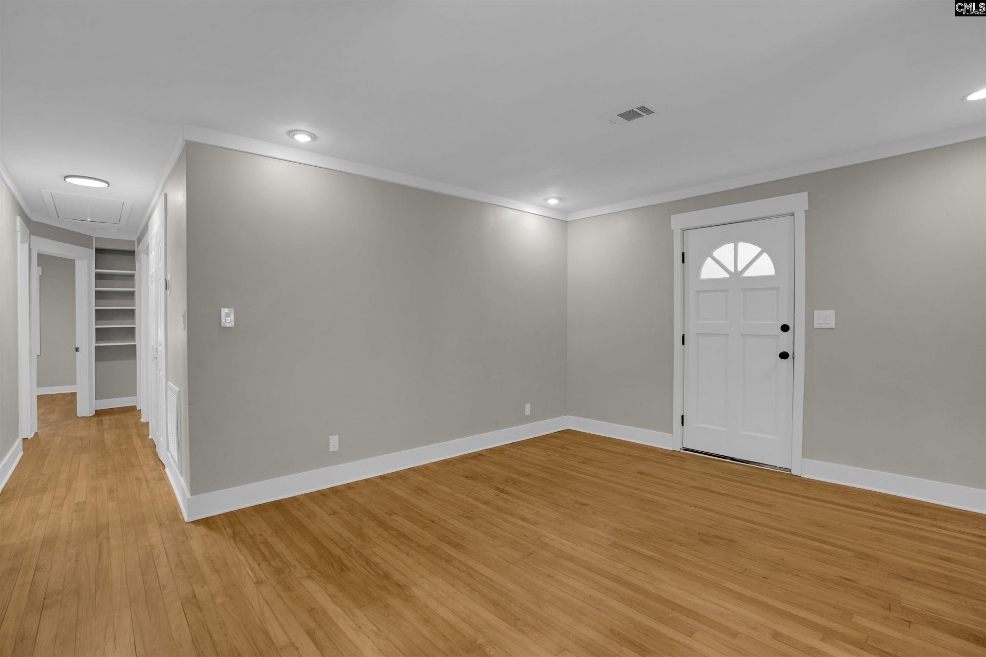 1437 Burley Court Photo 10