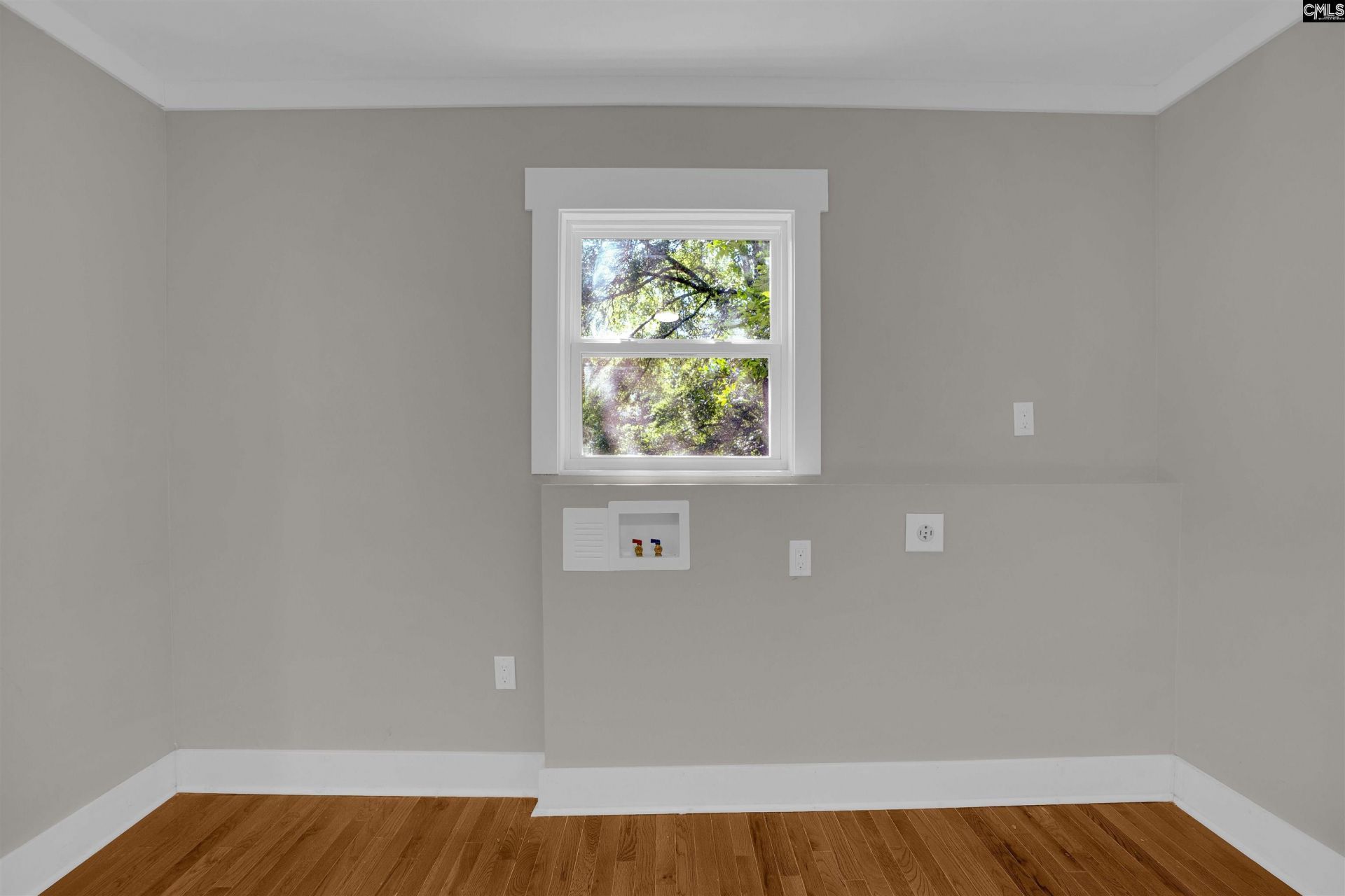 1437 Burley Court Photo 20