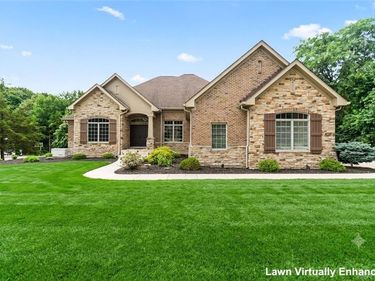 2314 Crestridge Drive, Butler Township, OH 45414