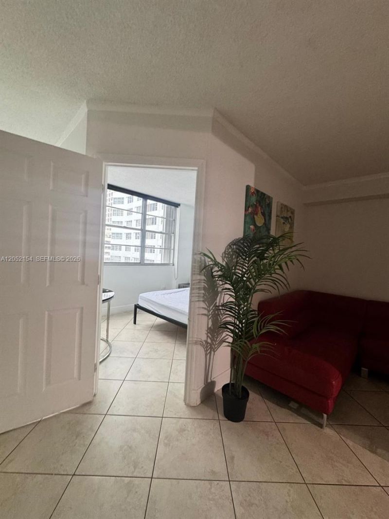 905 Brickell Bay Dr , Unit 623, Miami, FL 33131 Photo