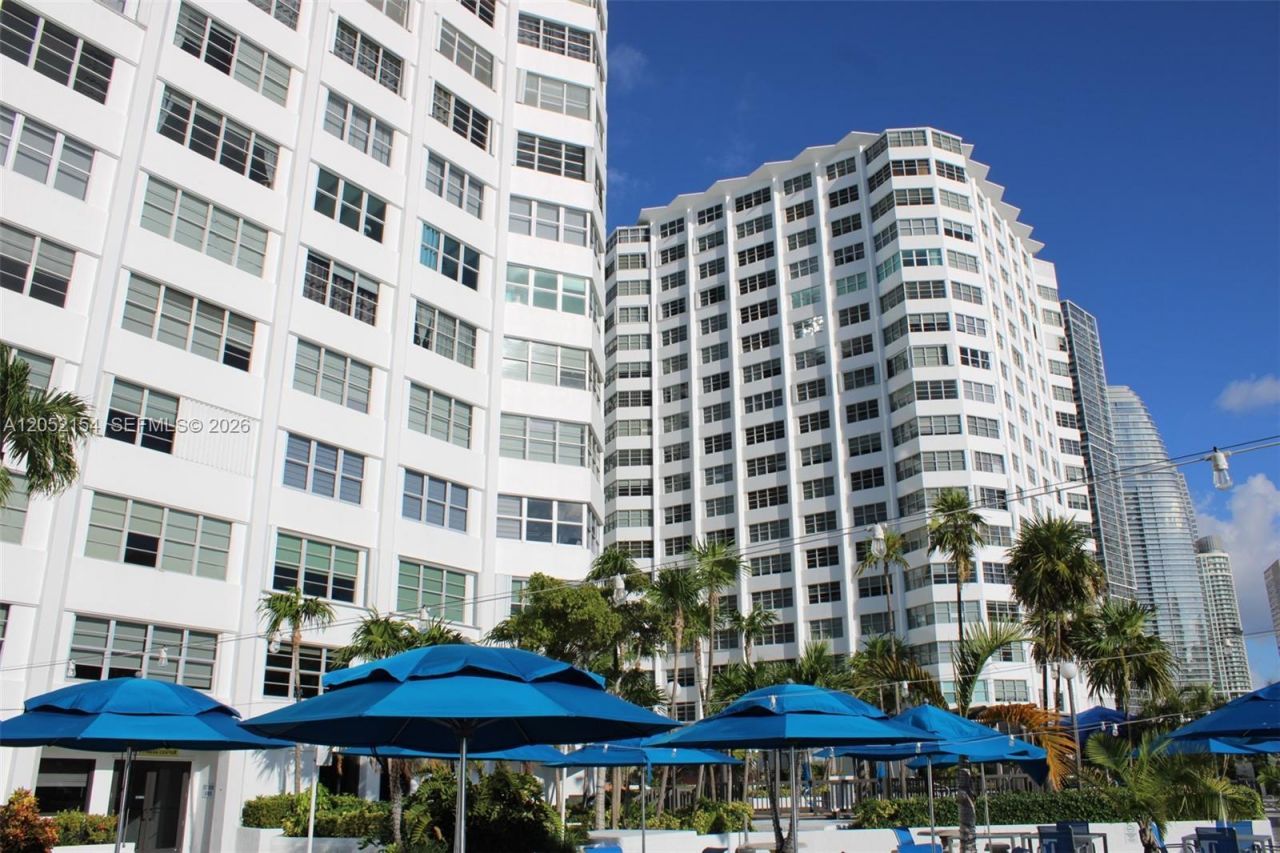 905 Brickell Bay Dr , Unit 623, Miami, FL 33131 Photo