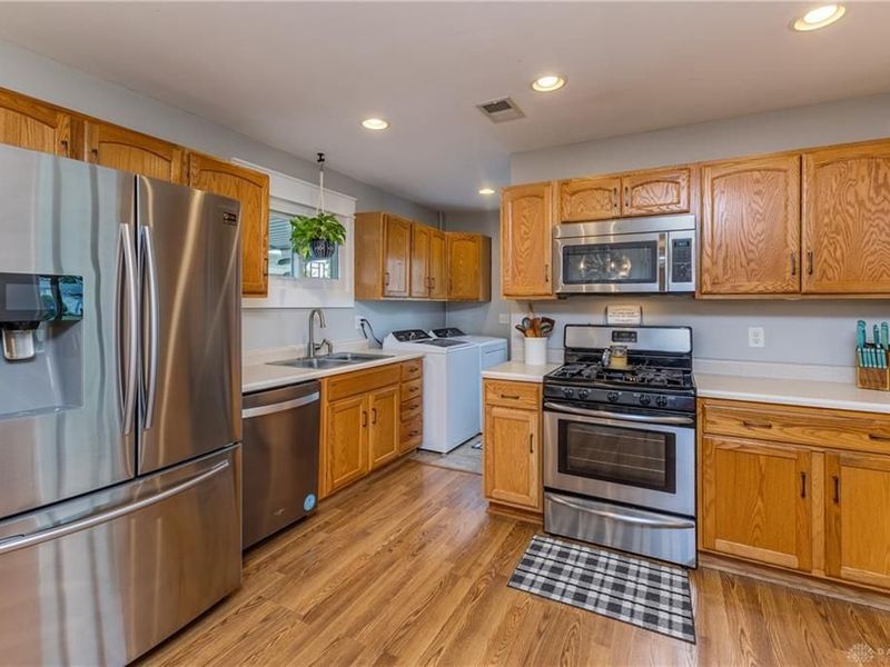 370 Skyview Drive, Vandalia, OH 45377 Photo 12
