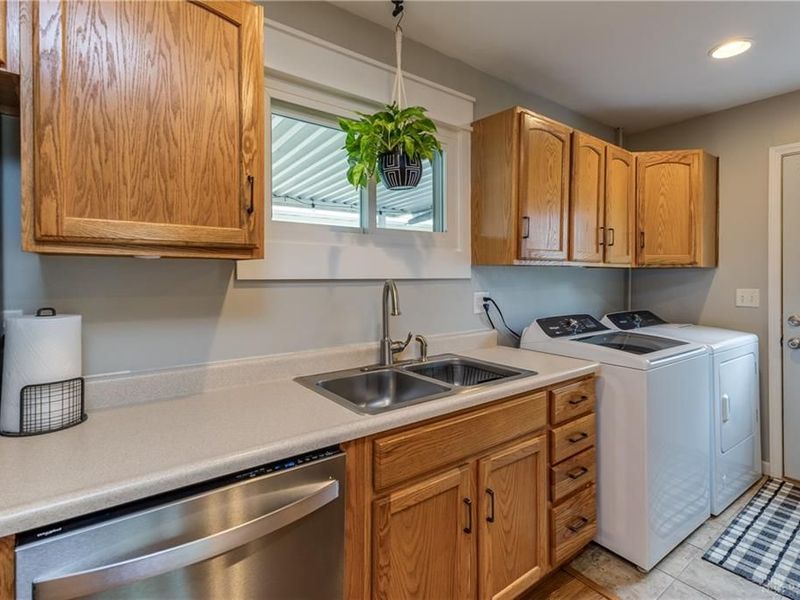370 Skyview Drive, Vandalia, OH 45377 Photo 14