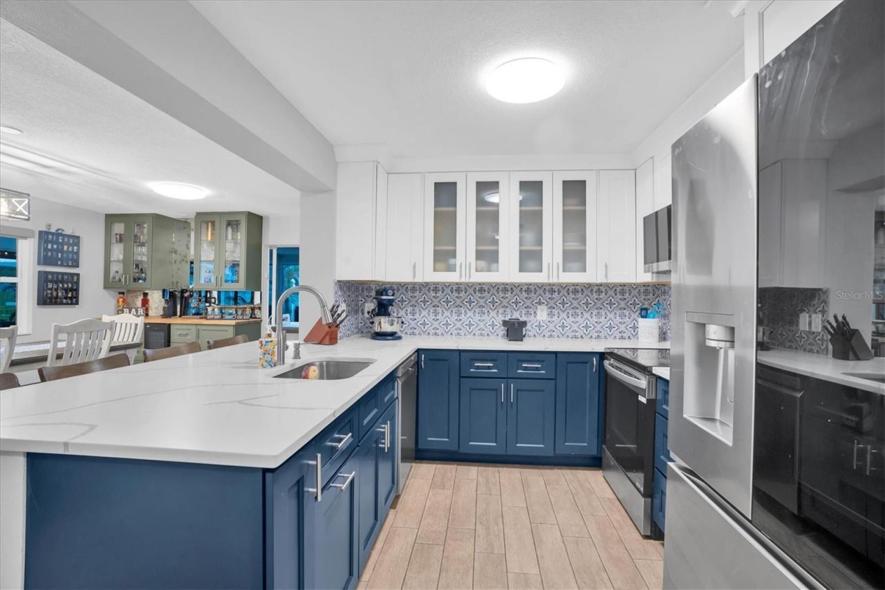 13179 Dorchester Drive, Seminole, FL 33776 Photo