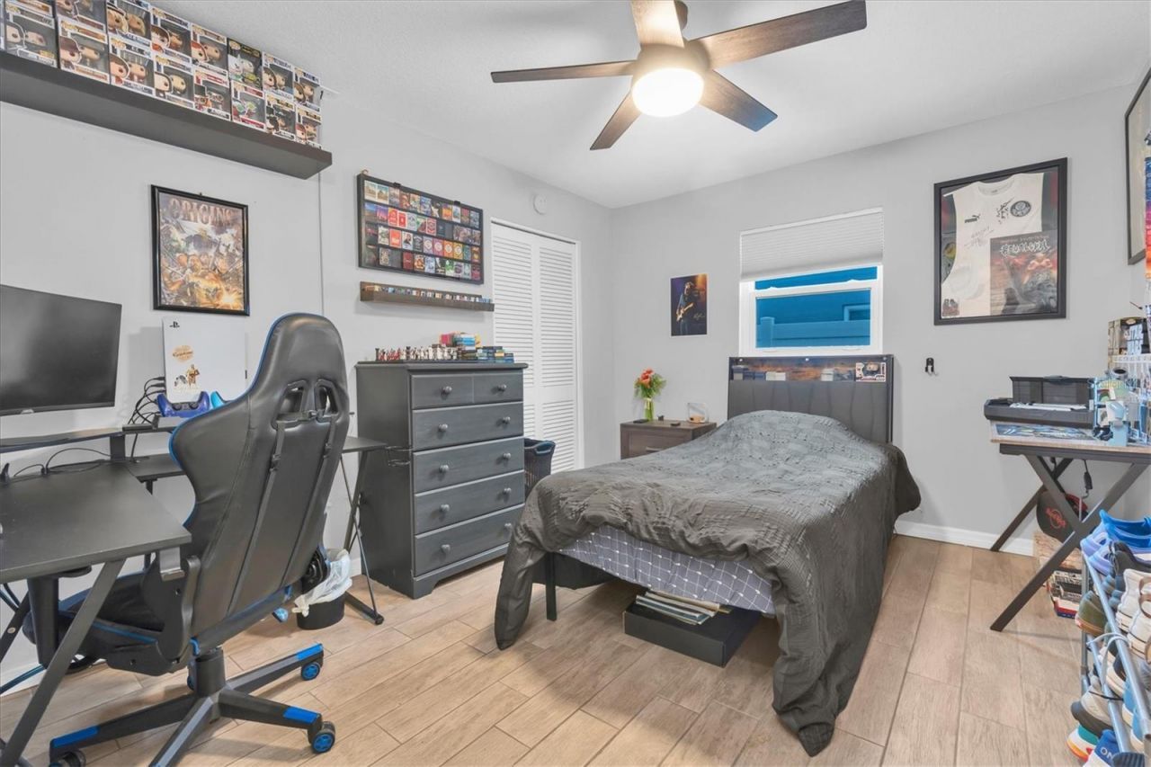 13179 Dorchester Drive, Seminole, FL 33776 Photo