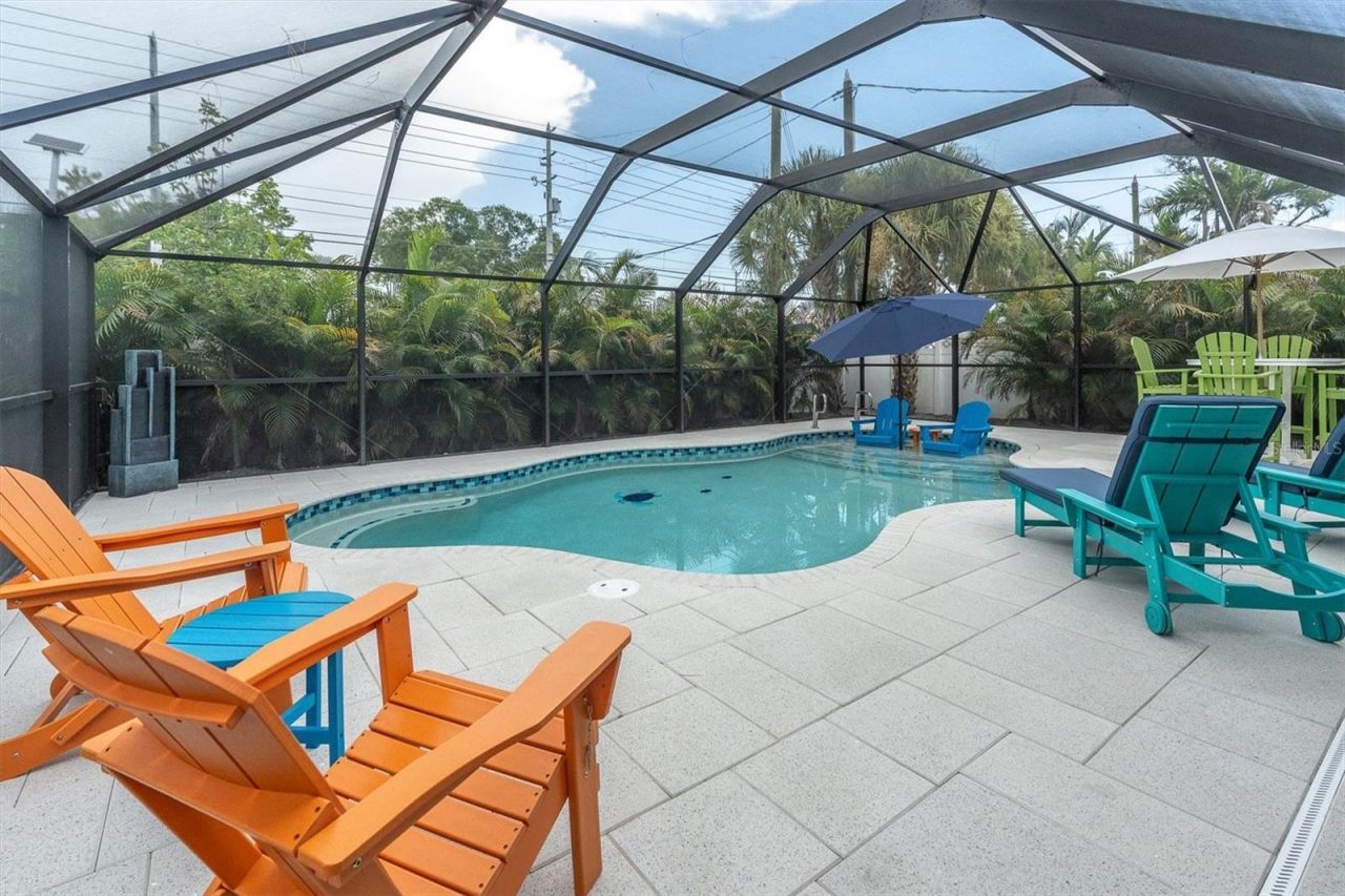 13179 Dorchester Drive, Seminole, FL 33776 Photo