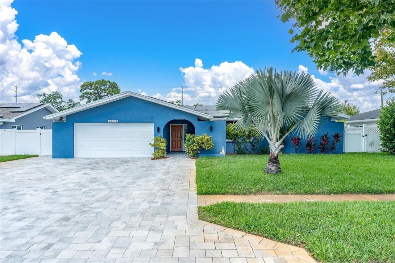 13179 Dorchester Drive, Seminole, FL 33776 Photo