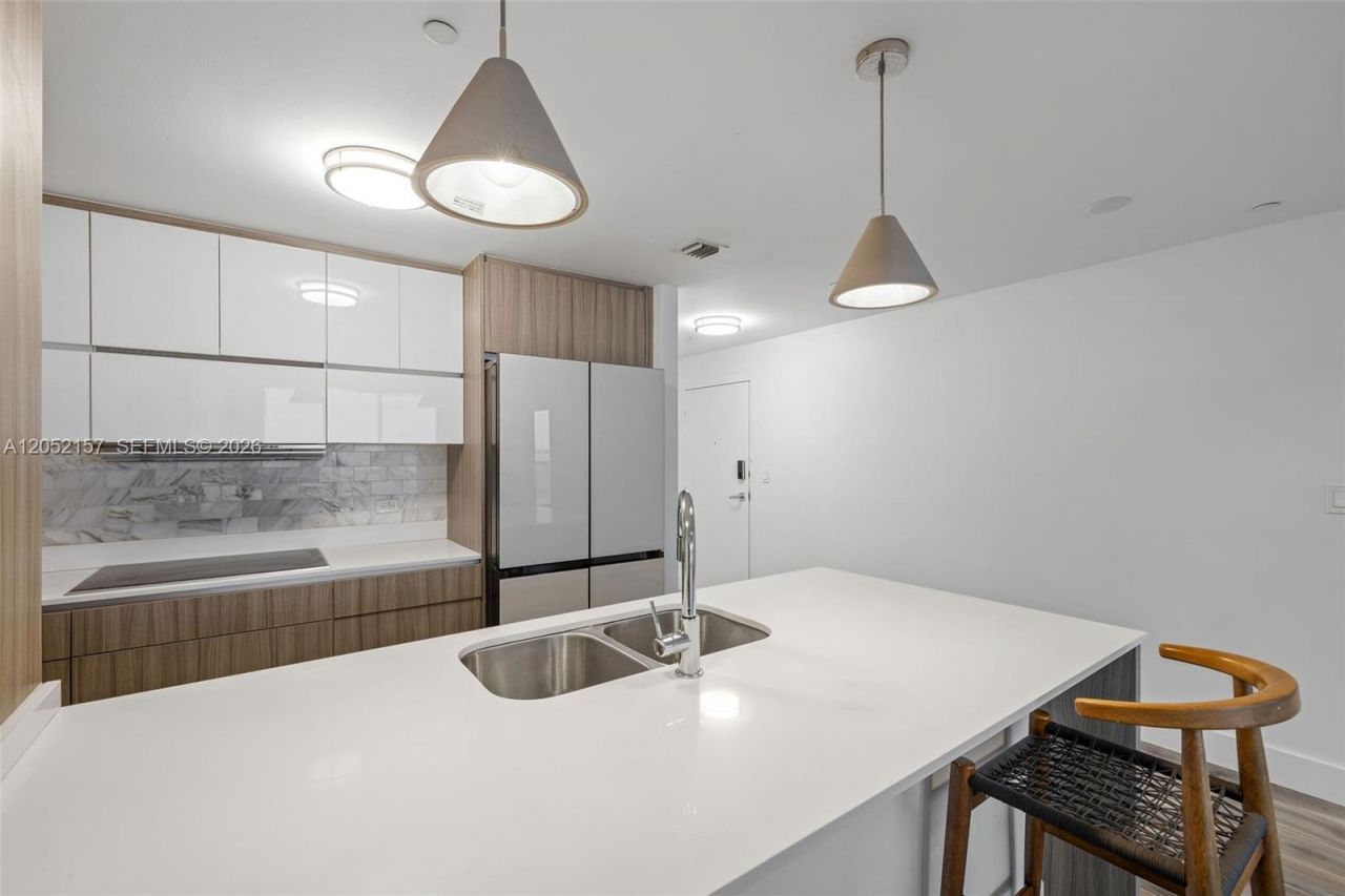 600 NE 27th St, Unit 2202, Miami, FL 33137 Photo