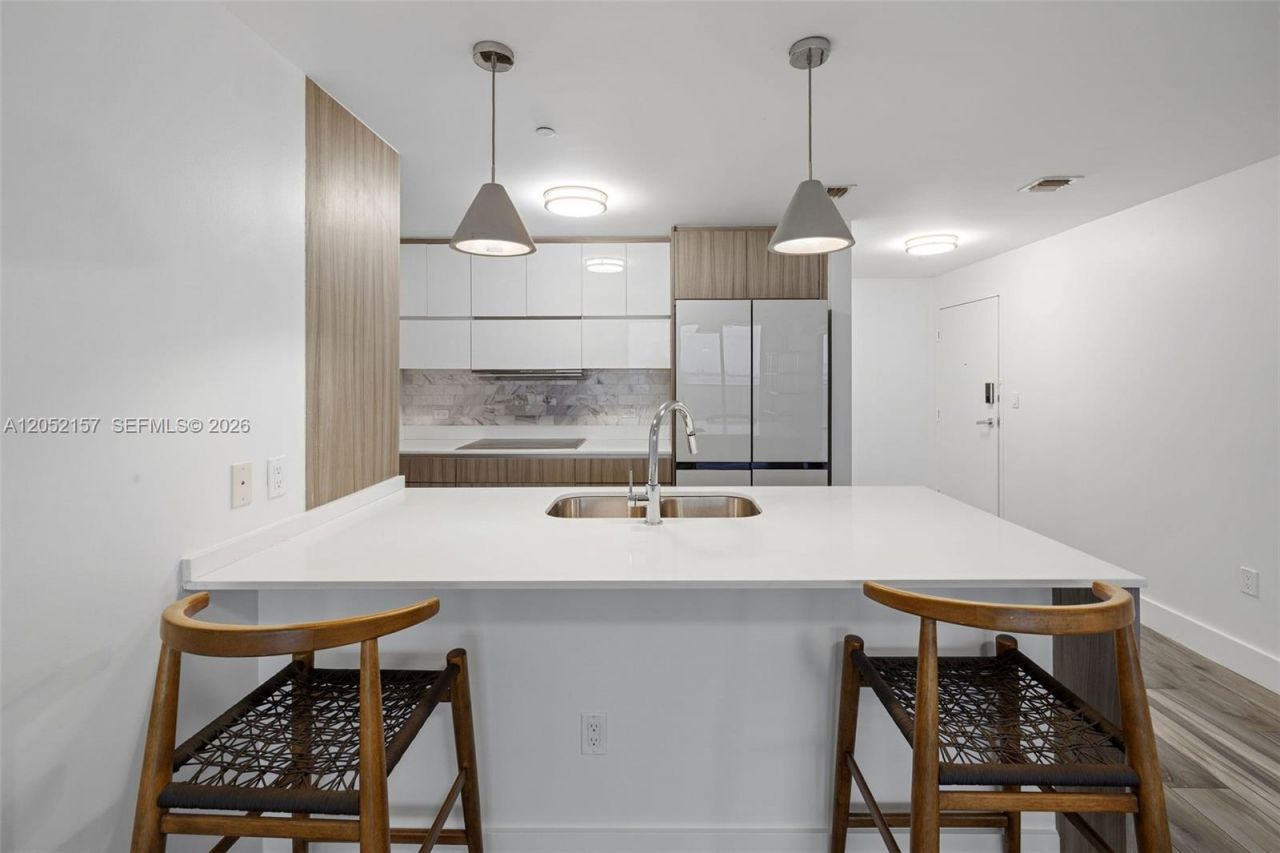 600 NE 27th St, Unit 2202, Miami, FL 33137 Photo