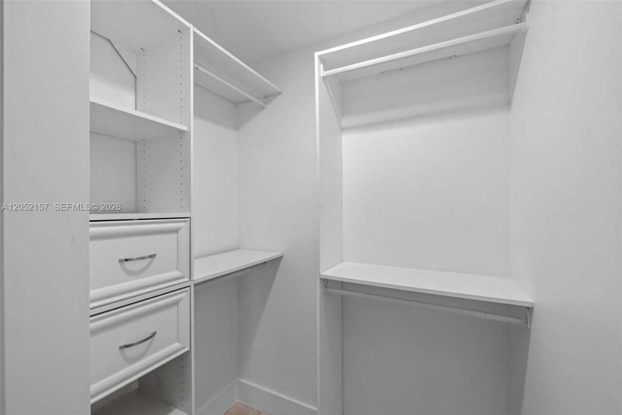 600 NE 27th St, Unit 2202, Miami, FL 33137 Photo