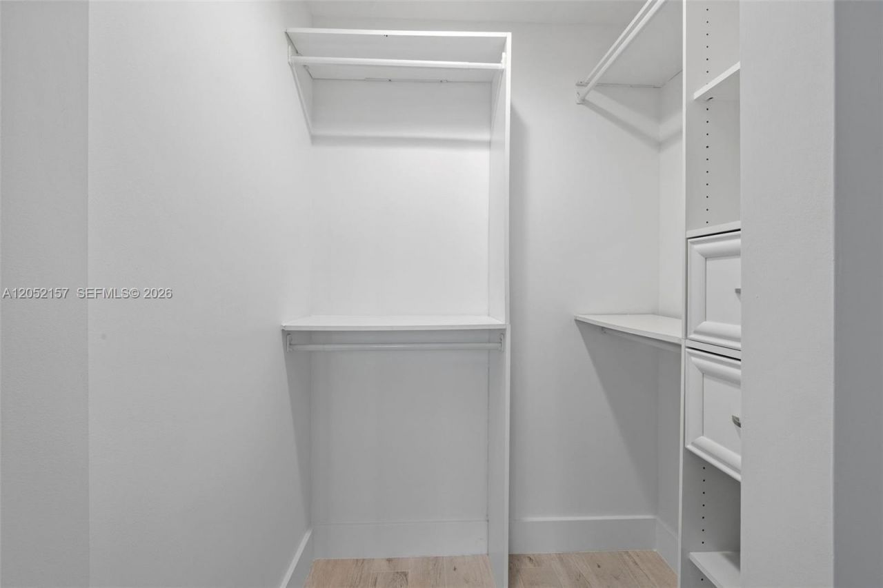 600 NE 27th St, Unit 2202, Miami, FL 33137 Photo