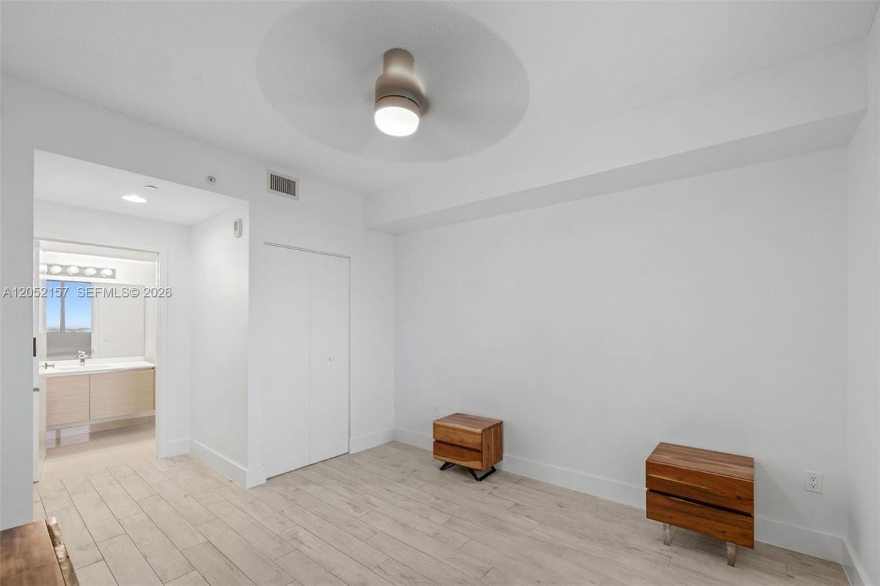 600 NE 27th St, Unit 2202, Miami, FL 33137 Photo
