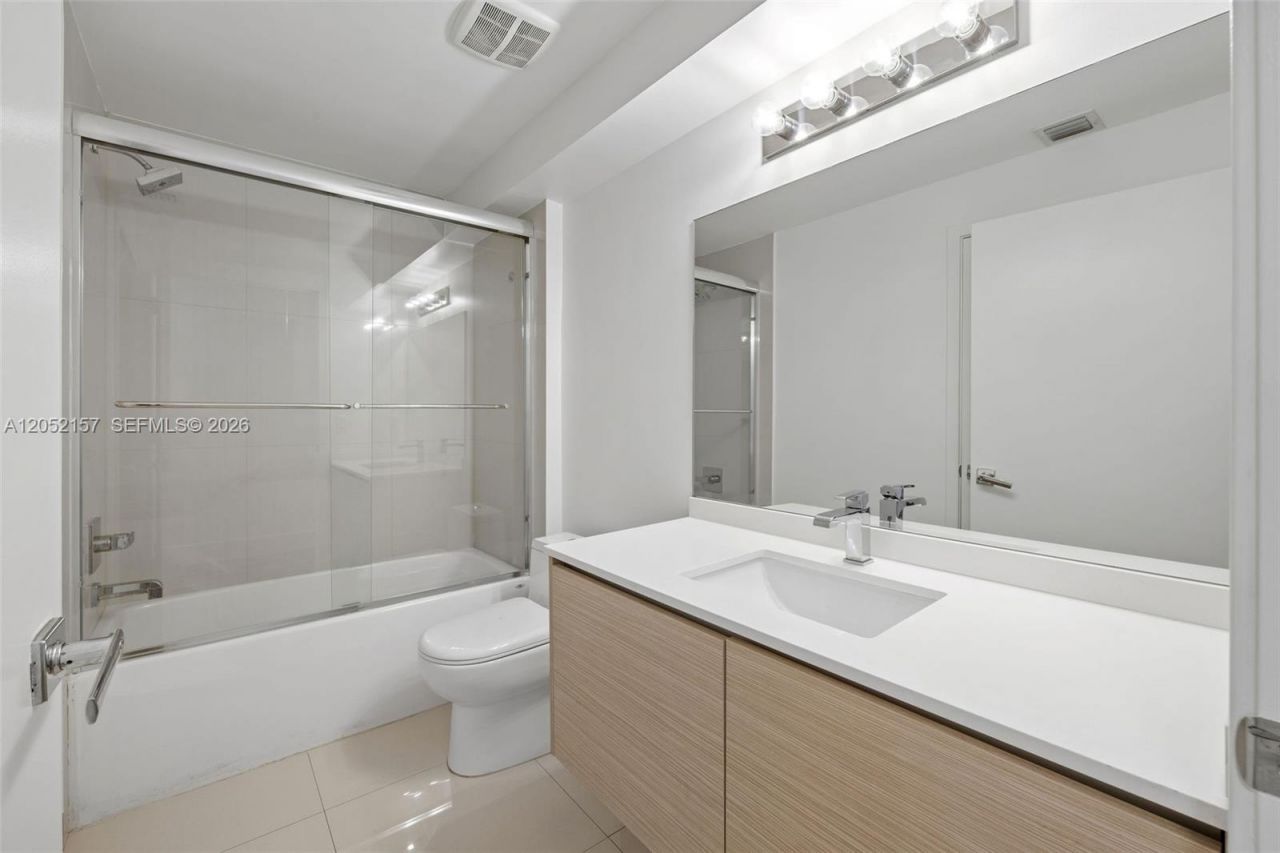 600 NE 27th St, Unit 2202, Miami, FL 33137 Photo