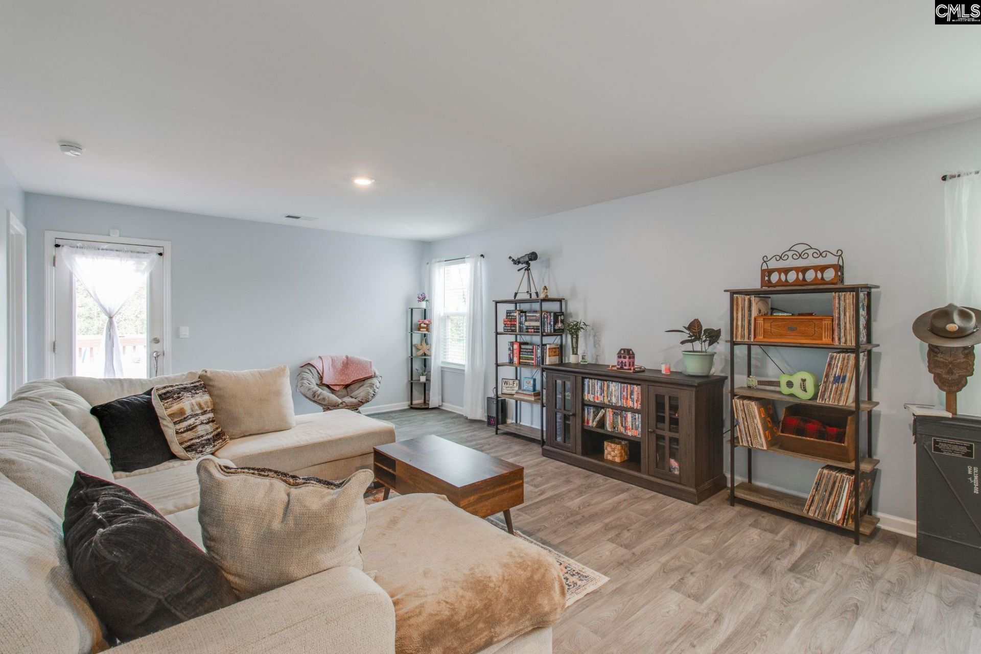 466 Delahays Road Photo 9