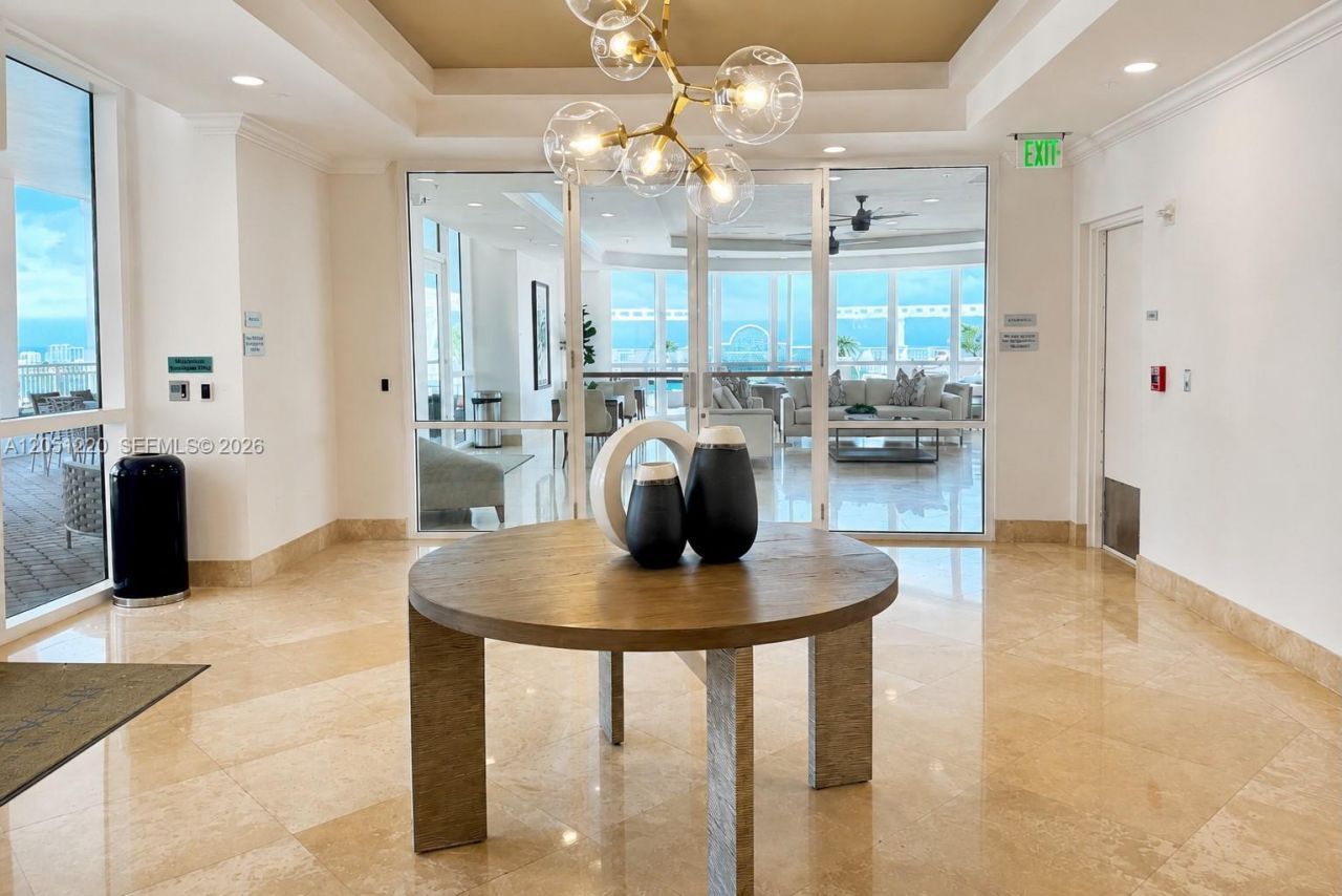 511 SE 5th Ave , Unit 1408, Fort Lauderdale, FL 33301 Photo
