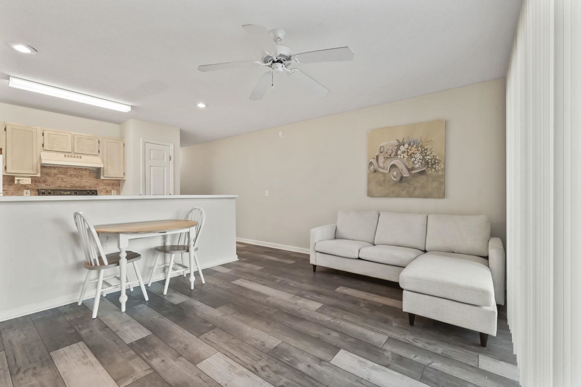 204 Landing Rd.  Photo 14