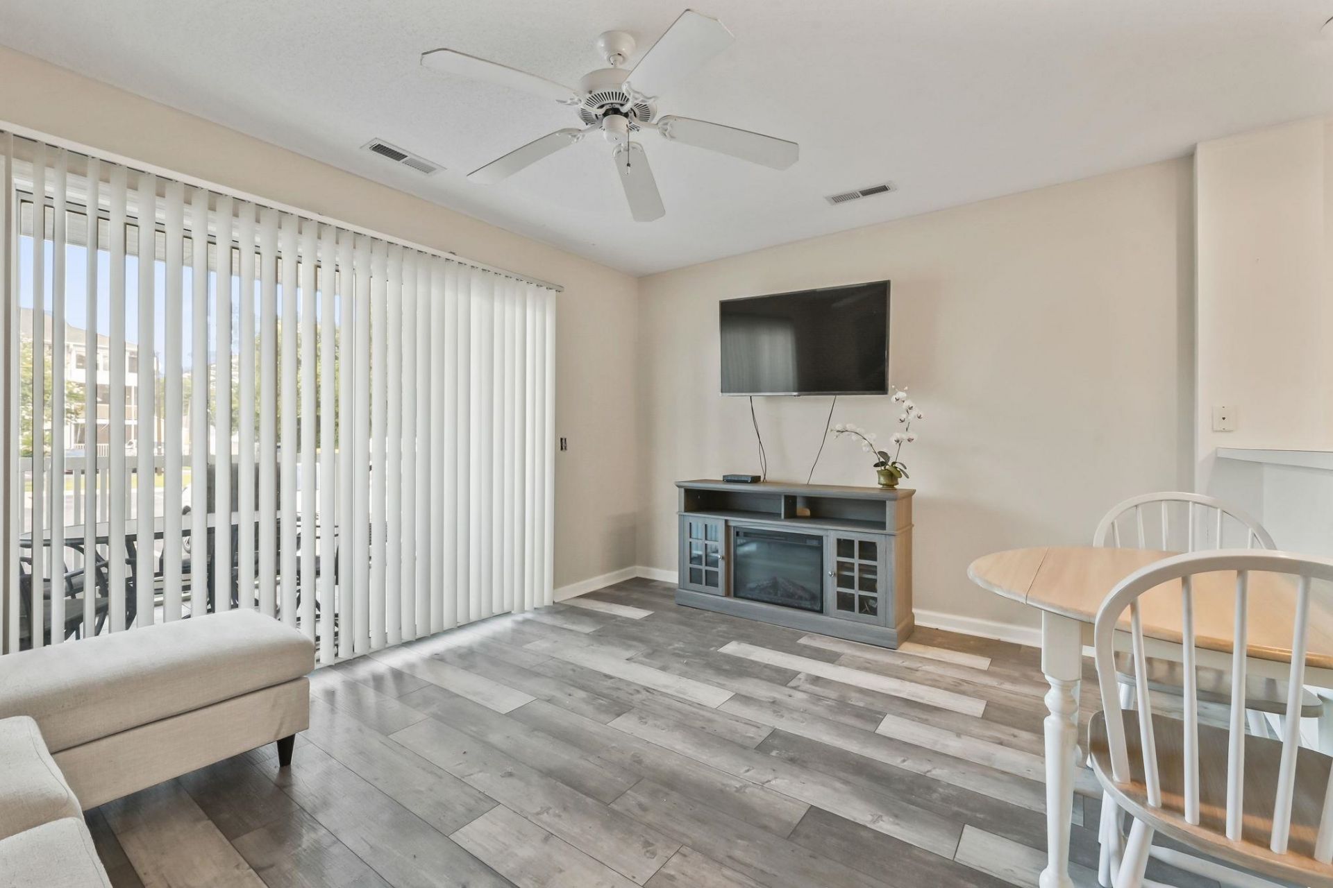 204 Landing Rd.  Photo 15