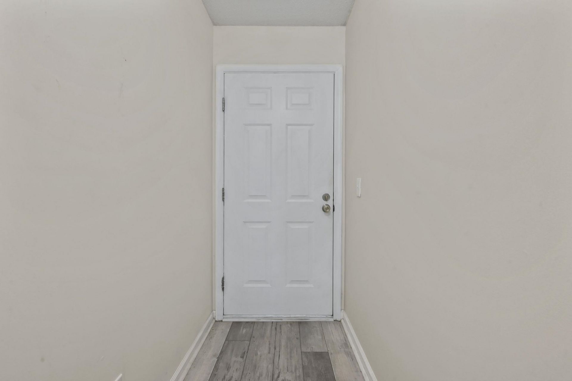 204 Landing Rd.  Photo 5