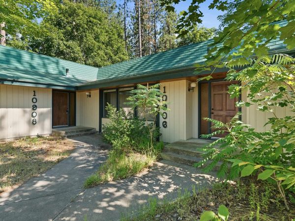 10906 E 17th Ave, Spokane Valley, WA 99206