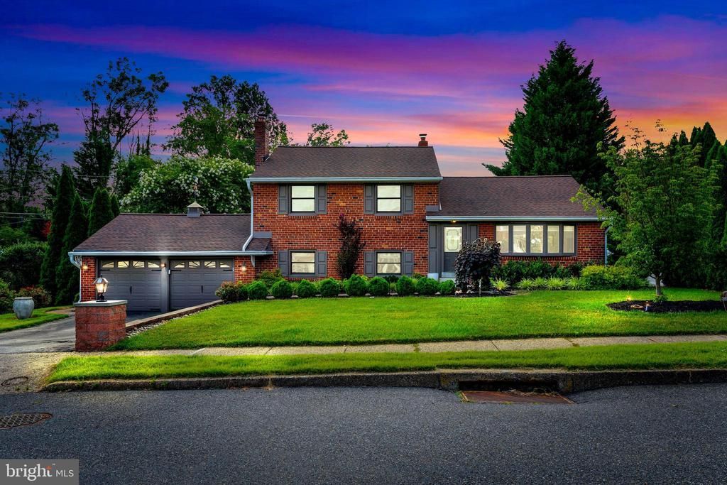 609 HILLSIDE AVENUE , BROOKHAVEN, PA 19015