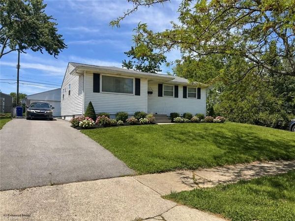 735 Maurine Drive , Columbus, OH 43228