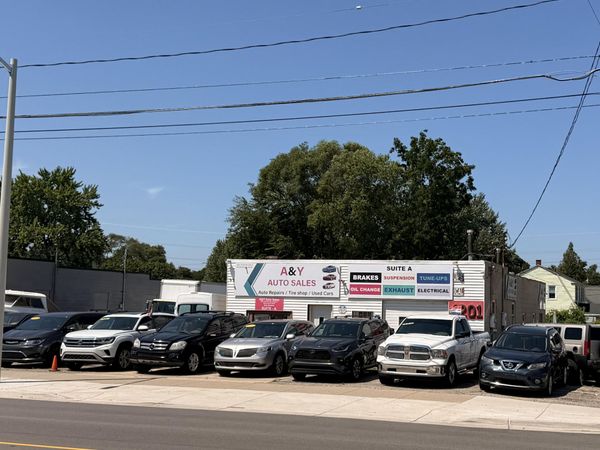 4201 Division Avenue S, Grand Rapids, MI 49548