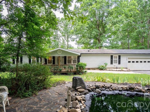 125 Red Fox Court , Mount Holly, NC 28120